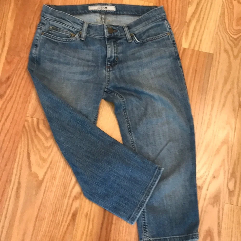 Joe’s Jeans Low Rise Cropped Jeans Blue Denim Size 27